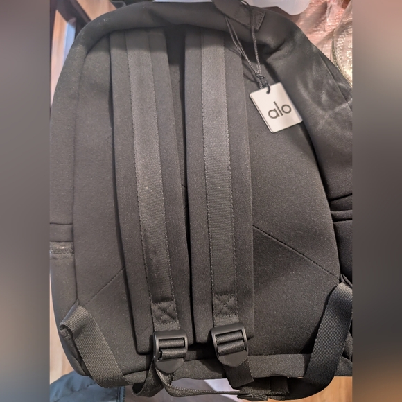 ALO Yoga Sto Classic Black Backpack - Picture 2 of 3